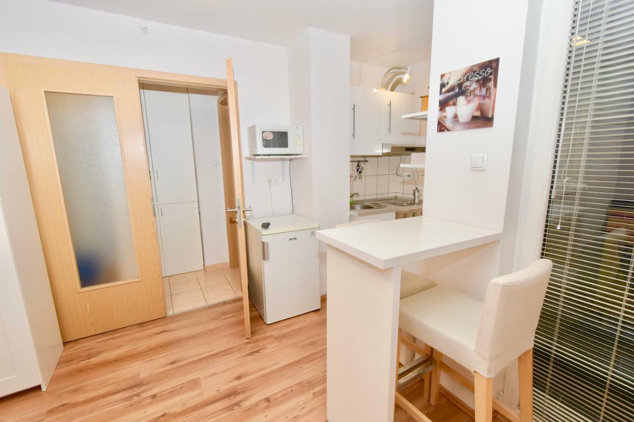 Central Studio Boulevard Budapeszt Zewnętrze zdjęcie