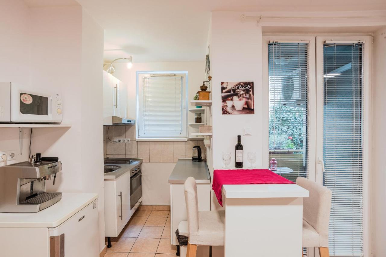 Central Studio Boulevard Budapeszt Zewnętrze zdjęcie